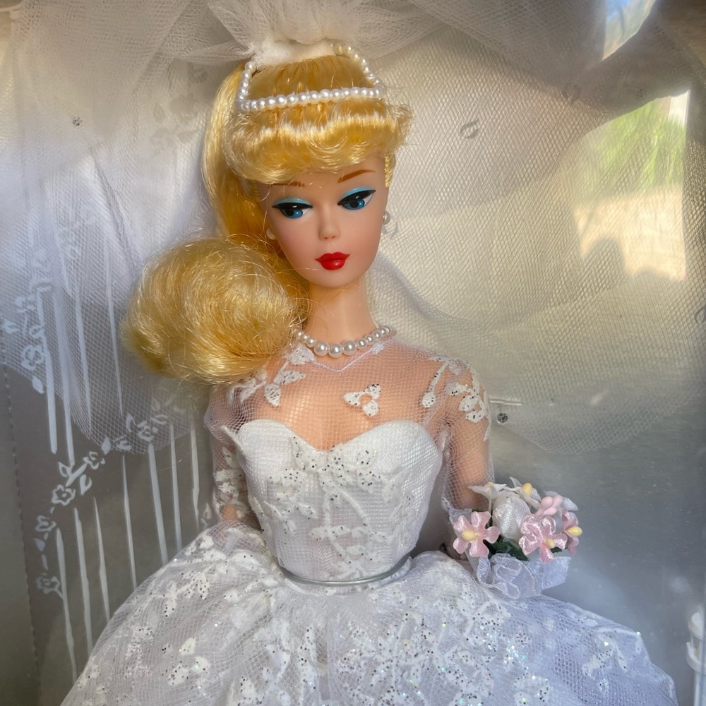 1996 collectors edition Barbie
